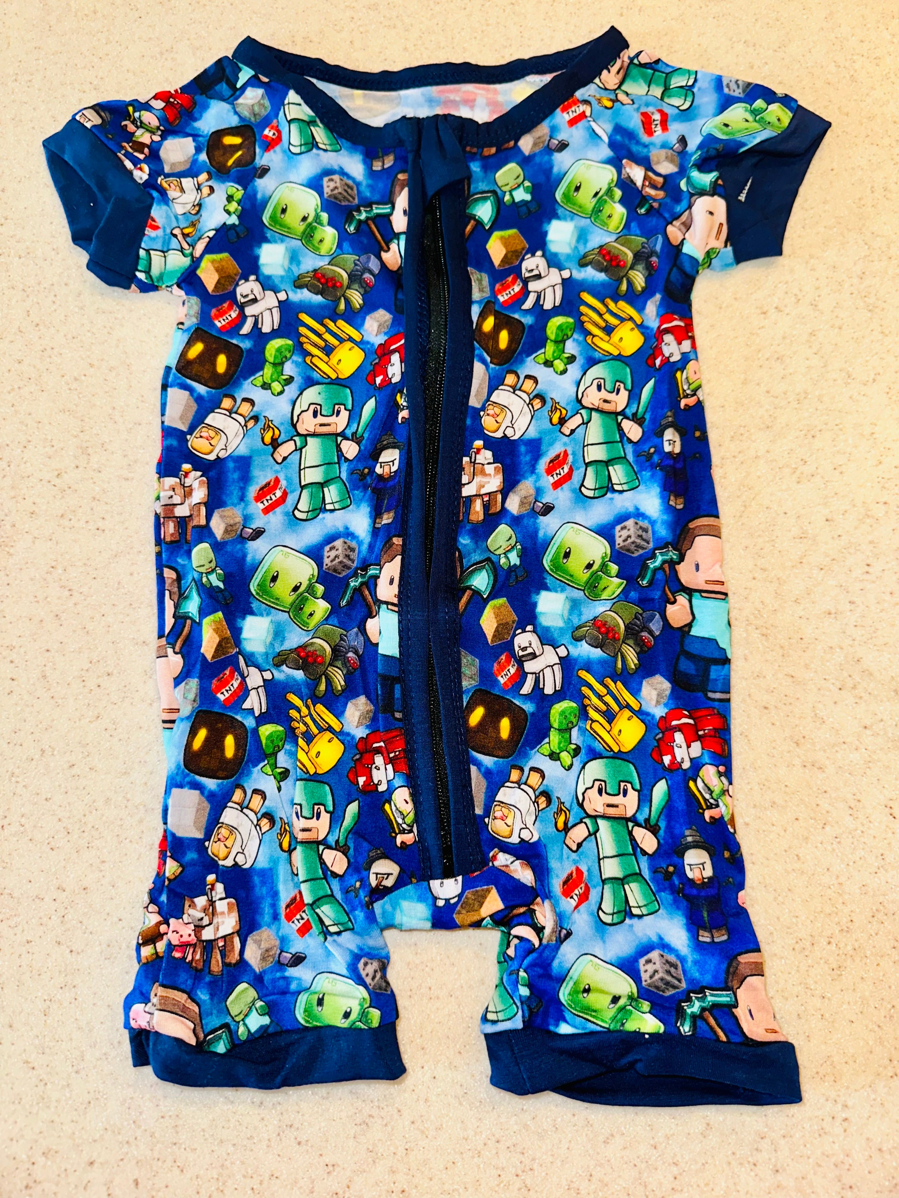 Block World Gamer Shortie🎮🧱