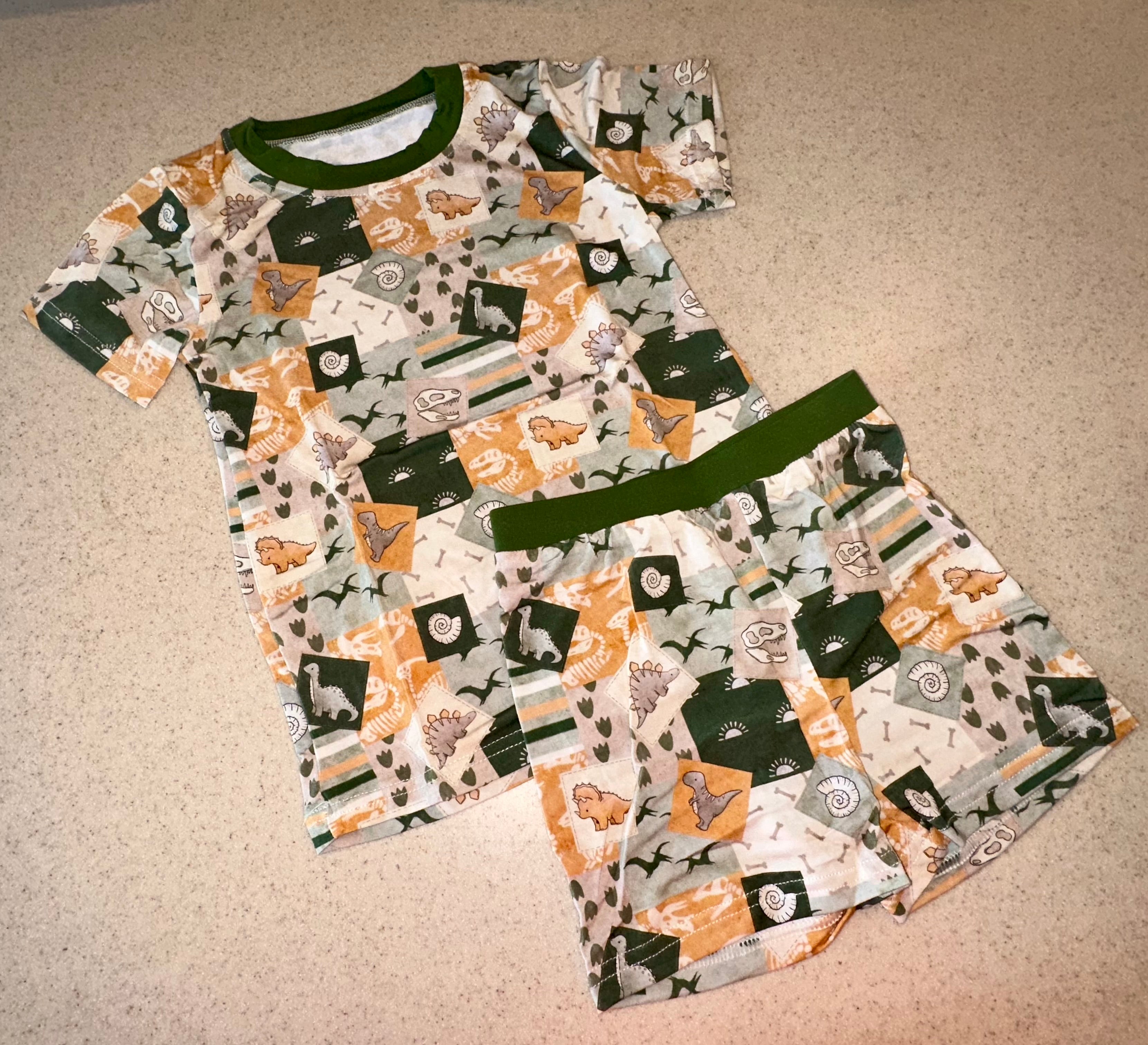 Roarin’ Retro Dino Set 🦕🤎